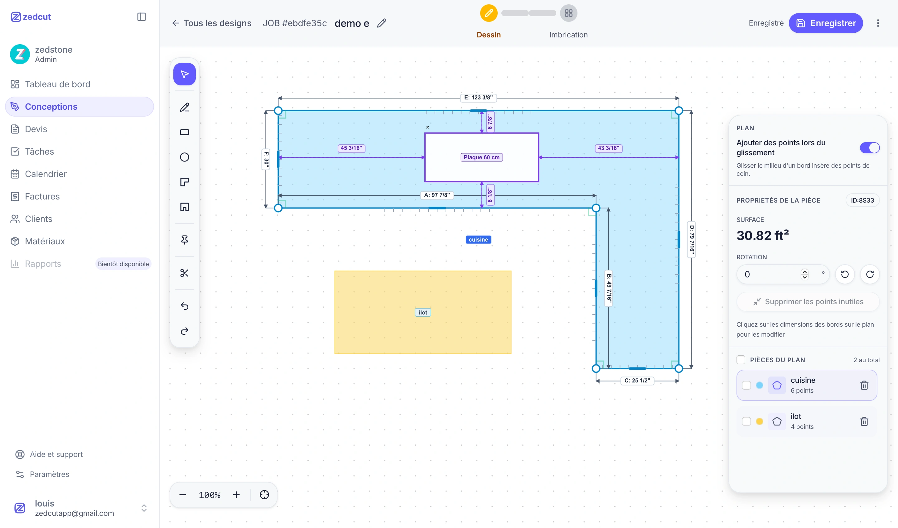 Canvas de design avec formes en L, îlots et bibliothèque de découpes